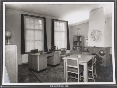 222984 Interieur van het kantoor van de N.V. Snelwegerfabriek “Utrecht”, W.C. Olland (Dorpsstraat 78-80) te De Bilt: ...